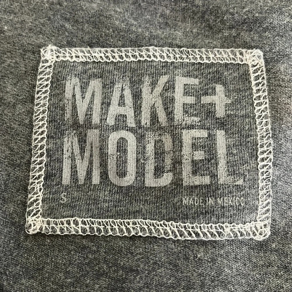 Make + Model Gray Scoop Neck Short Sleeve Tee Shirt Dress - Size Small - Picture 4 of 6